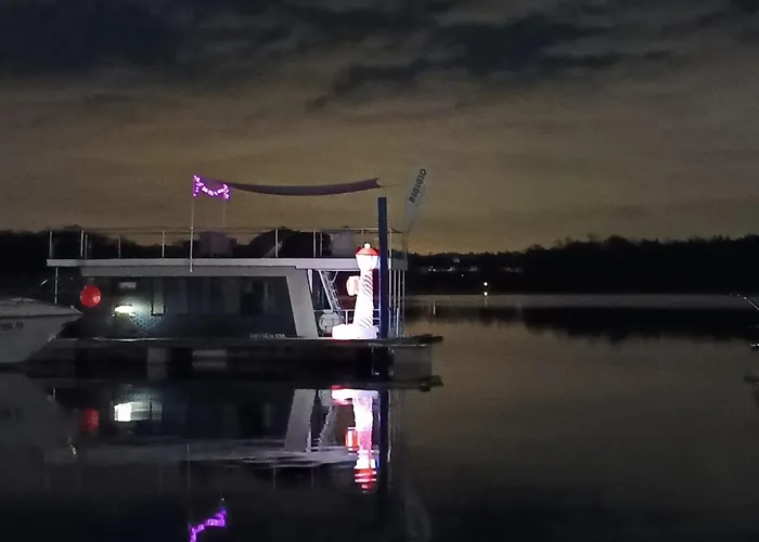 Neon Bigigio House Boat * Lisanza