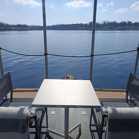 Neon Bigigio House Boat * Lisanza