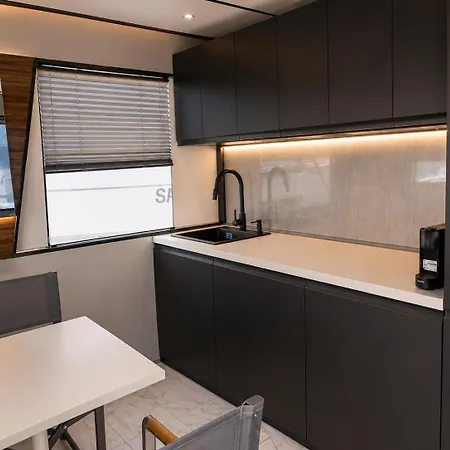 Neon Bigigio House Boat Lisanza