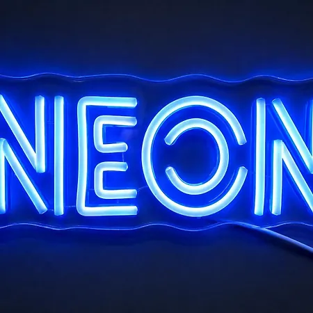 Neon Bigigio House Boat 보트호텔