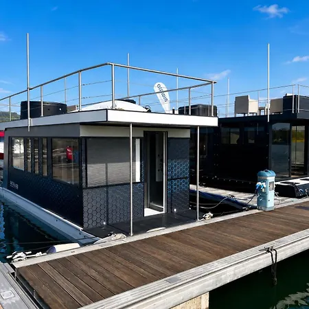 Neon Bigigio House Boat *