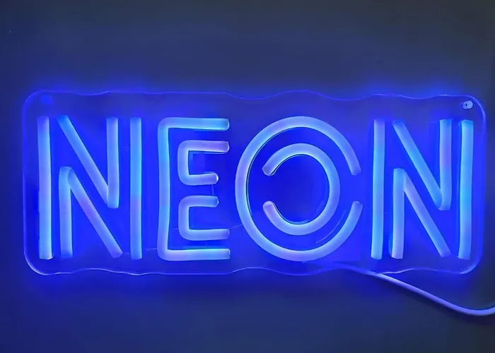 Neon Bigigio House Boat Botel Lisanza