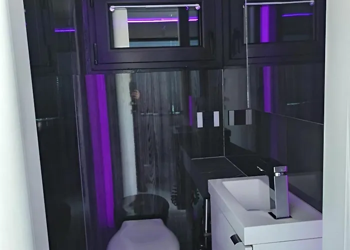 보트호텔 Neon Bigigio House Boat Lisanza