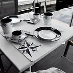 Neon Bigigio House Boat بوتيل