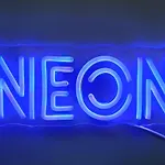 Neon Bigigio House Boat بوتيل Lisanza