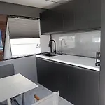 بوتيل Neon Bigigio House Boat Lisanza